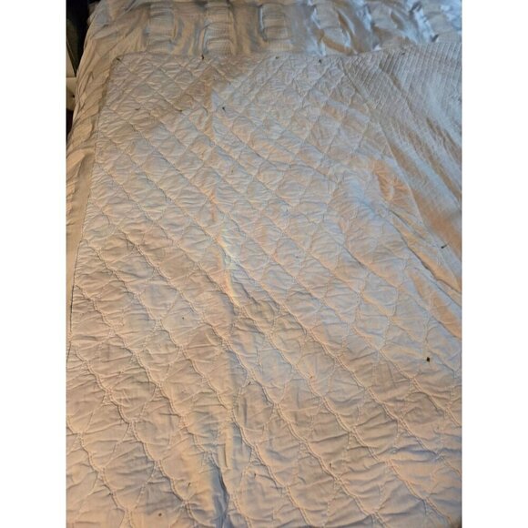 Vintage Handmade Red Cottagecore Patchwork Floral Quilted Throw Blanket - Picture 10 of 13